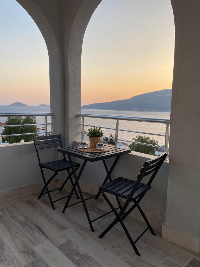 Shared Pool Flat Located 3 Min To Beach In Kalkan Διαμέρισμα Εξωτερικό φωτογραφία